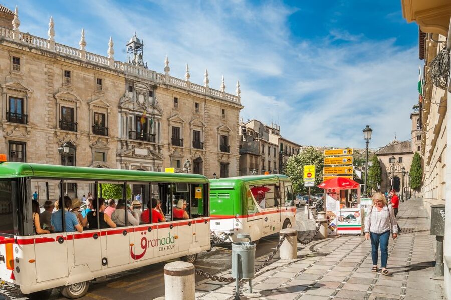 Granada City Train 1 or 2-Day Hop-On Hop-Off Ticket - Stop 3: Plaza Nueva