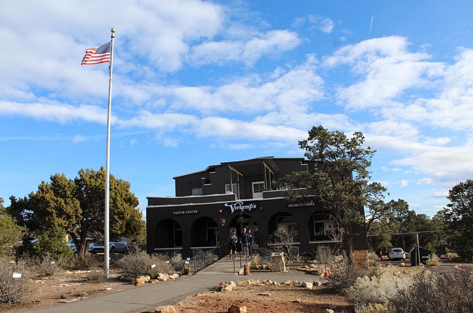 Grand Canyon National Park South Rim Bus Tour from Kingman - Seats, luggage, and group comfort
