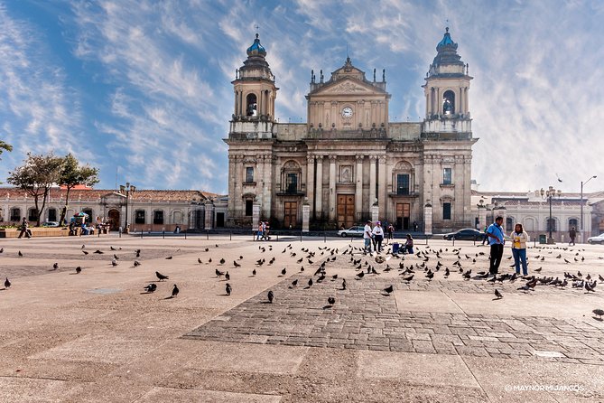 Guatemala city Walking Tour and public bus - Why this tour works well as a first look at Guatemala City