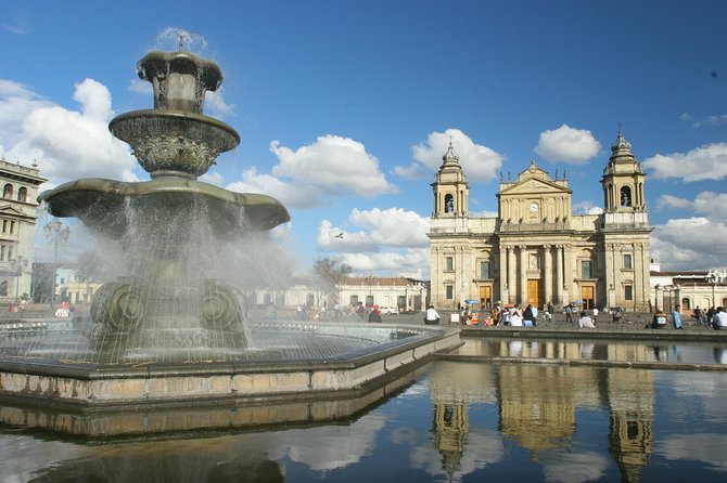 Guatemala city Walking Tour and public bus - Civic Center and the Miguel Ángel Asturias connection