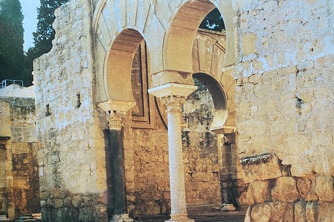 Guided tour of Medina Azahara in Spanish without Bus. Official Guides - What the two-and-a-half to three-hour visit includes