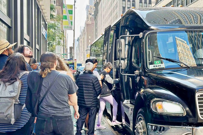 Half-Day Bus Tour of NYC Top Highlights - Empire State Building, Flatiron, and Greenwich Village