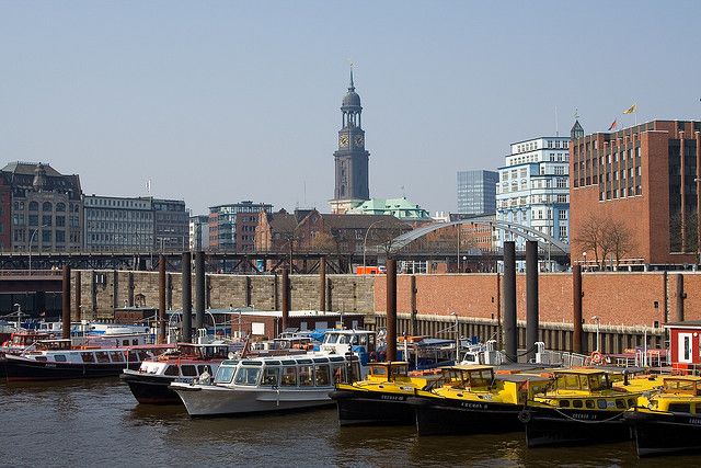 Hamburg: 1.5-Hour Comedy Bus Tour in German - St. Michaelis Church and Hamburg’s City Center