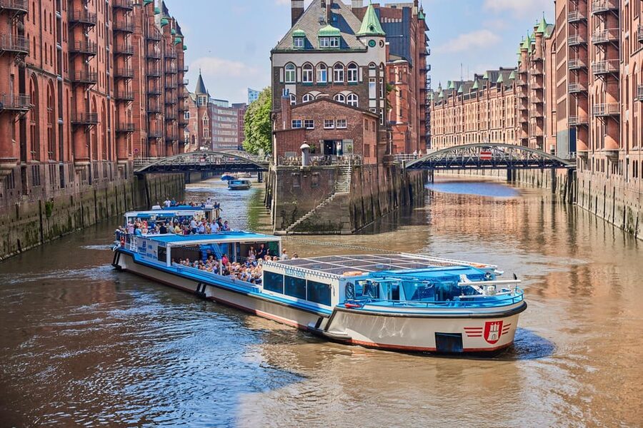 Hamburg: Harbor Cruise and Bus City Hop-On Hop-Off Tour - What you will see from the double-decker bus