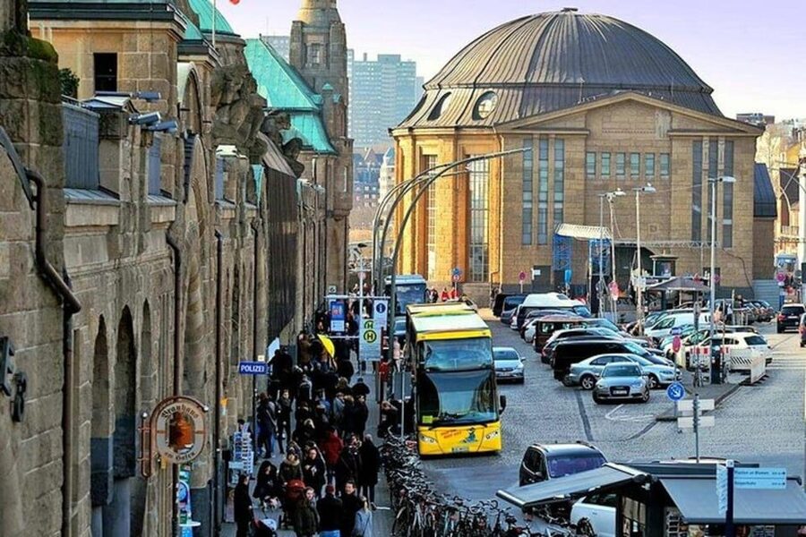 Hamburg: Hop-On Hop-Off Bus Tour Yellow Double Decker - Old Town and Michaelis Church