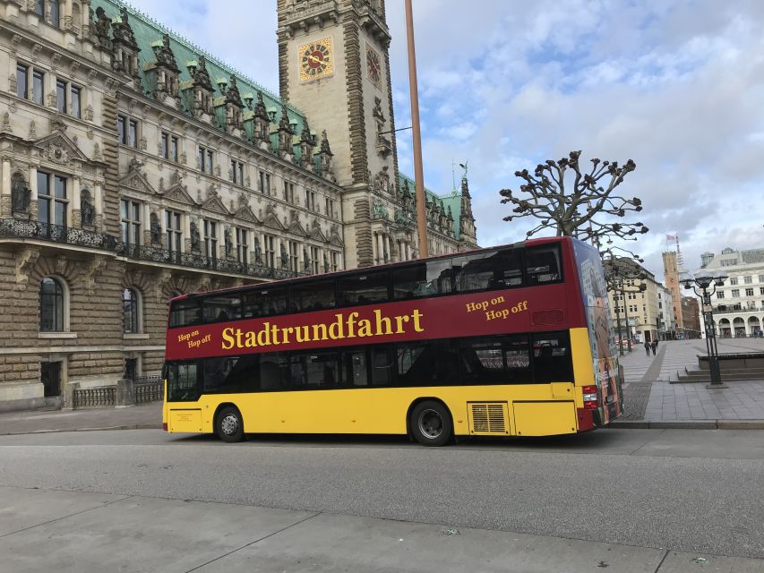 Hamburg: Line C Sightseeing Hop-On Hop-Off Bus Tour - Reeperbahn and St. Pauli
