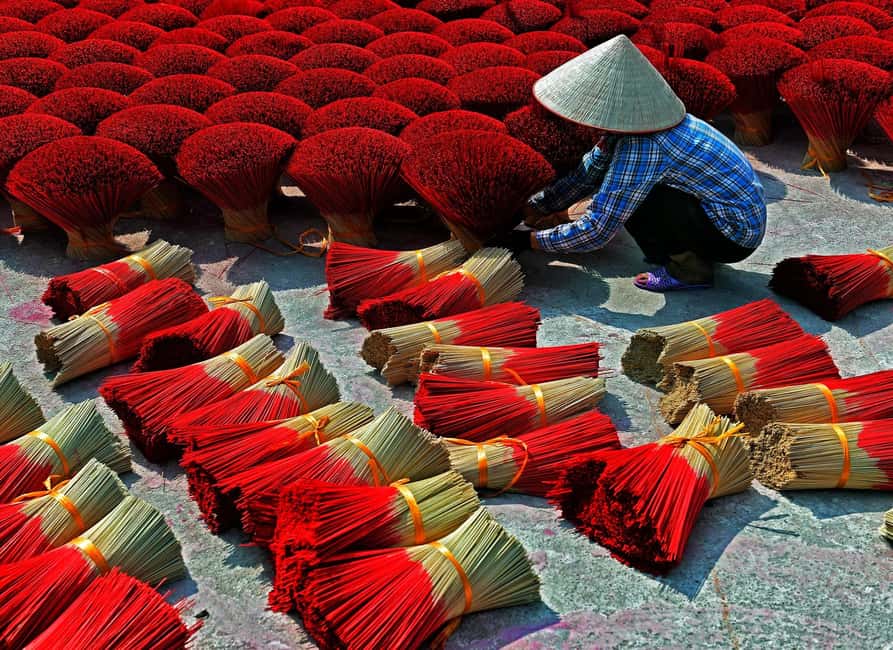 Hanoi City Tour: Bat Trang, Train Street, Lunch & Luxury Bus - Why This Hanoi Day Tour Works