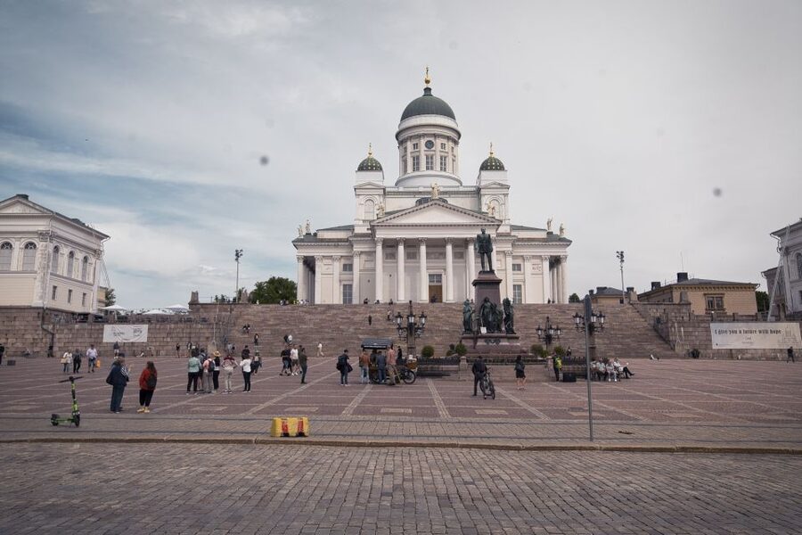 Helsinki: Bus Tour with Audio Guide - Löyly: a short stop by the sea