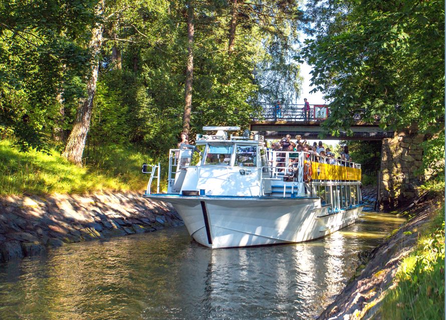 Helsinki by Bus and Boat 24-Hour Combo Ticket - Starting at Senate Square by open-top bus