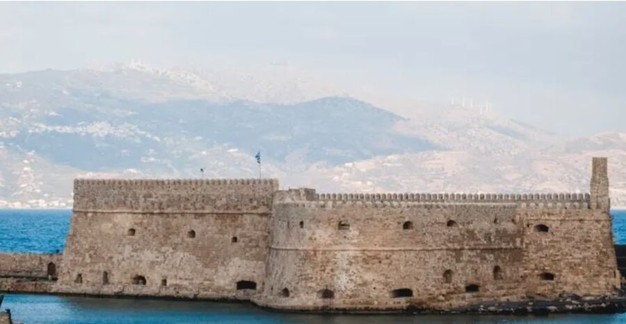 Heraklion: Hop-on Hop-off Open Top Bus Sightseeing Tour - Starting at the old port and cruise terminal