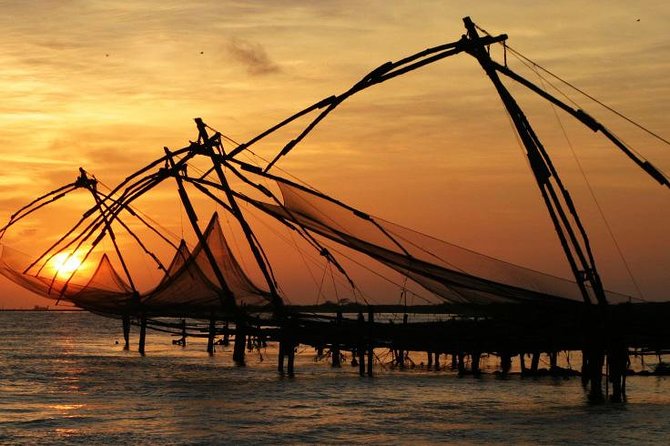 Highlights of Cochin Group Tour by Local Ferry ,Tuc-Tuc ,Local Bus and Foot . - What the $55 price really includes