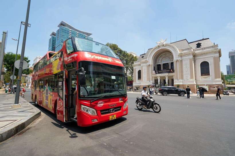 Ho Chi Minh City: Hop-On Hop-Off Bus Tour by Vistra - Notre Dame Cathedral and the Central Post Office