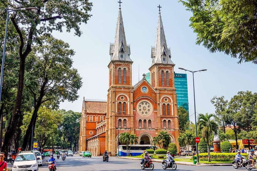 Ho Chi Minh City: Hop-On Hop-Off Bus Tour by Vistra - Is one hour enough for Ho Chi Minh City?