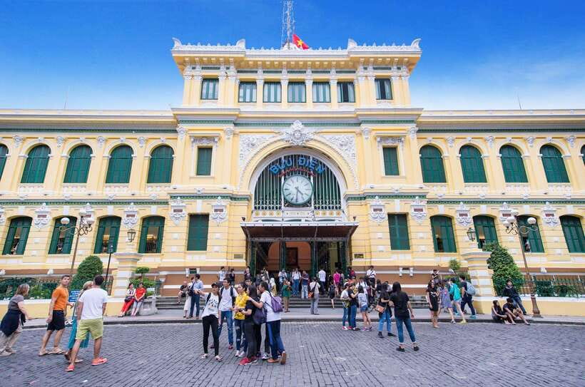 Ho Chi Minh City: Hop-On Hop-Off Bus Tour by Vistra - Who should book this bus ride?