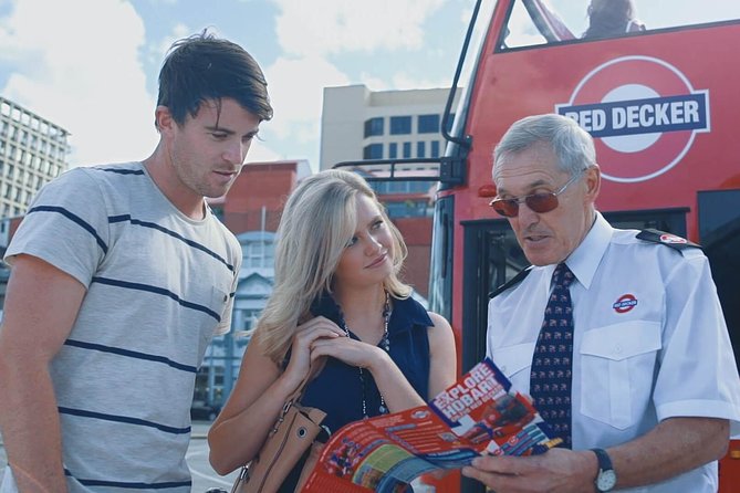 Hobart Hop-on Hop-off Bus Tour - Macquarie Street and the city centre