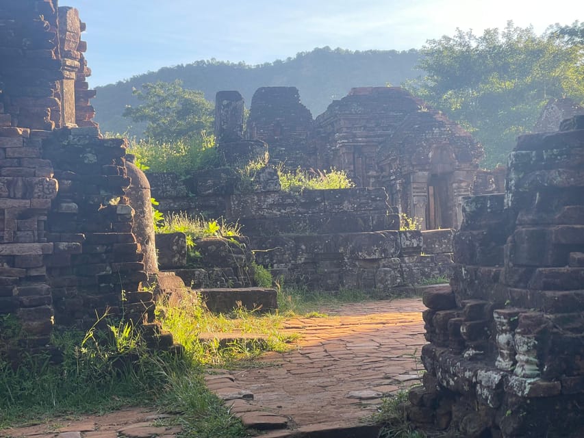 Hoi An: My Son Ruins: Guide-Bus-Boat-Cultural Show-Lunch - What the $15 Price Really Buys
