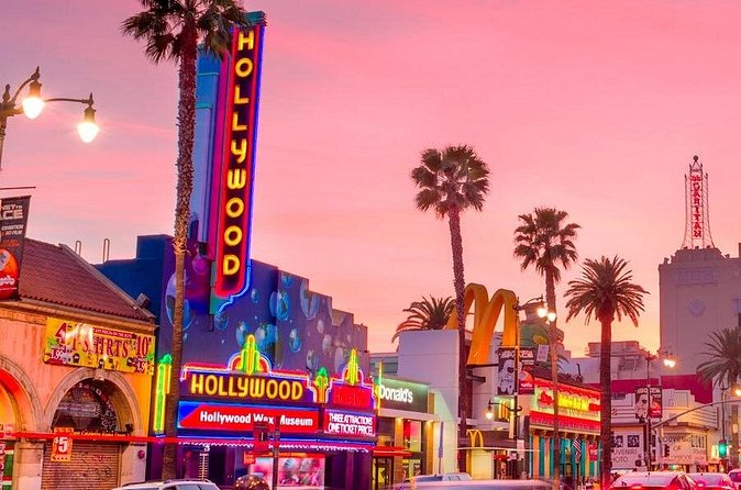 Hollywood and Beverly Hills Bus Tour - Sunset Boulevard, rock clubs, and movie scenes