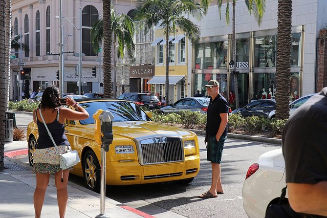 Hollywood and Celebrity Homes Bus Tour - Rodeo Drive and the Beverly Hills mood