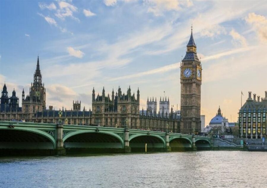 Hop-on Hop-off London Bus Tour & Westminster Abbey - The Thames boat ride from Westminster to the Tower