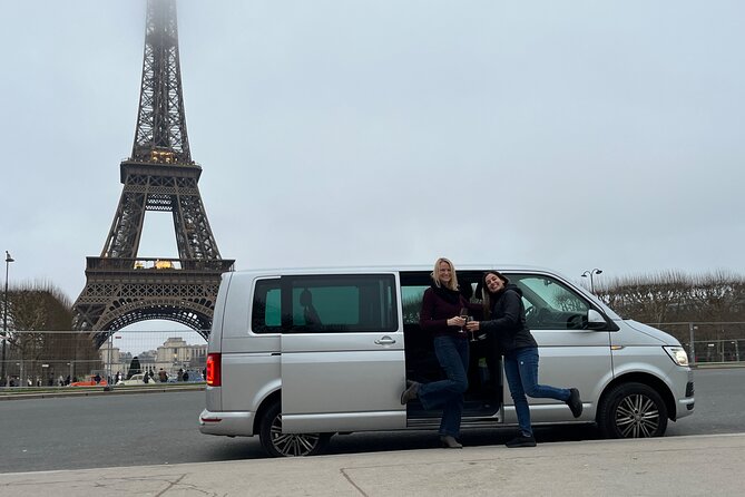 Hop On Paris: City Highlights Tour in a comfortable Minivan - A smart first look at Paris by minivan