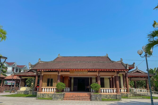 Hue Hoi An Bus Tour Sightseeing via Hai Van Pass 4 Stops - Who will enjoy this transfer most