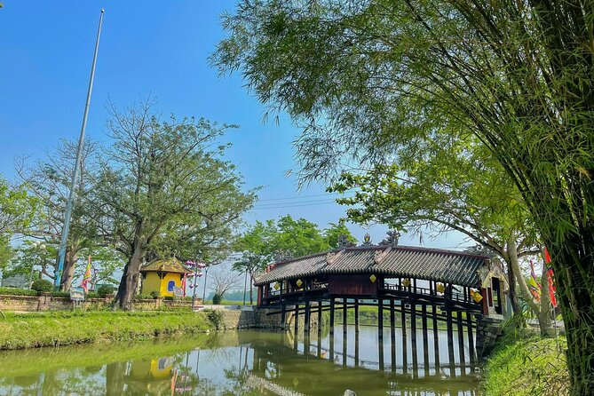 Hue Hoi An Bus Tour Sightseeing via Hai Van Pass 4 Stops - Thanh Toan Bridge: a gentle first stop