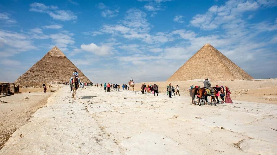 Hurghada to Cairo: Full-Day Tour one way Bus & Flight Return - Meeting the Sphinx face to face