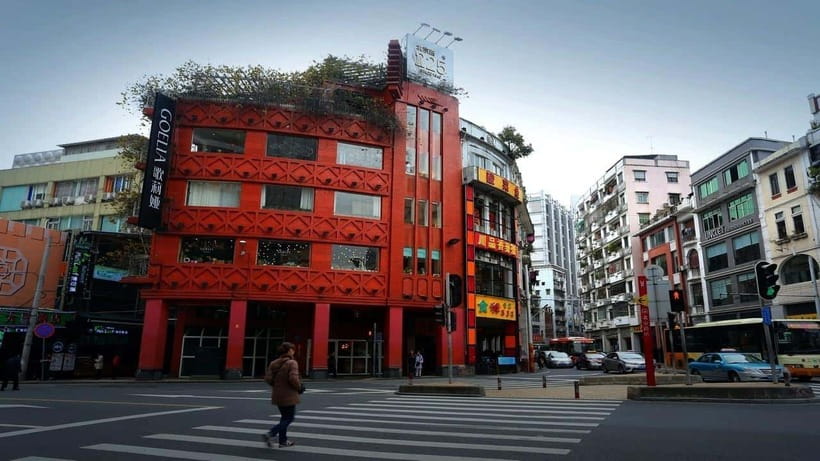 "Impressions of Guangzhou" Cultural Double-Decker Bus - The 13-kilometer route through old and modern Guangzhou