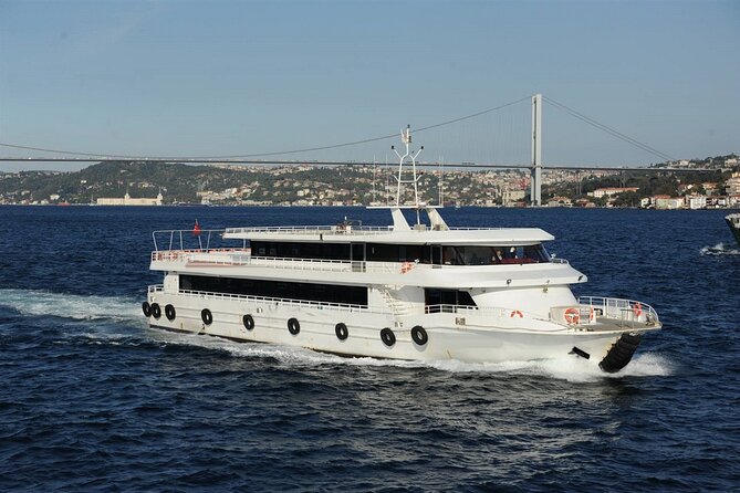 Istanbul: Bosphorus Cruise, Bus Tour, Cable Car Ride with Live Guide & Ticket - Pierre Loti Hill and the Golden Horn view