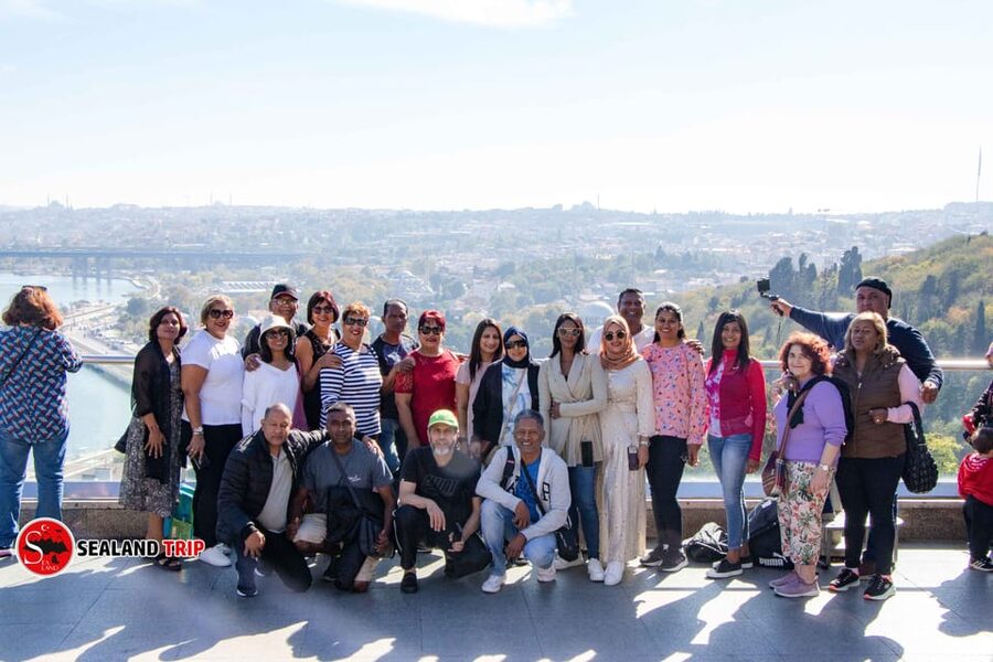 Istanbul: City Hightlights Bus Tour and Bosphorus Cruise - Çamlıca Mosque, a major modern landmark