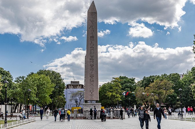 Istanbul Heritage - Full Day Bus and Boat Tour - Balat: colorful streets and local browsing time