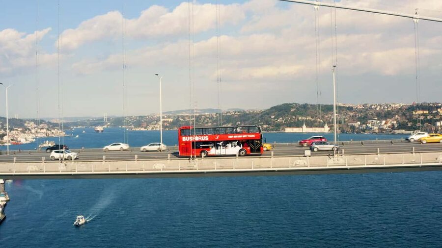 Istanbul: Hop-On Hop-Off Sightseeing Bus with Audio Guide - How to use the 12-stop route