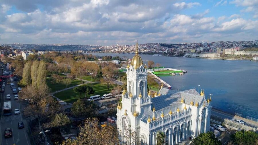 Istanbul: Old City And Bosphorus Bus Tour with Lunch - Suleymaniye Mosque and the Ottoman View