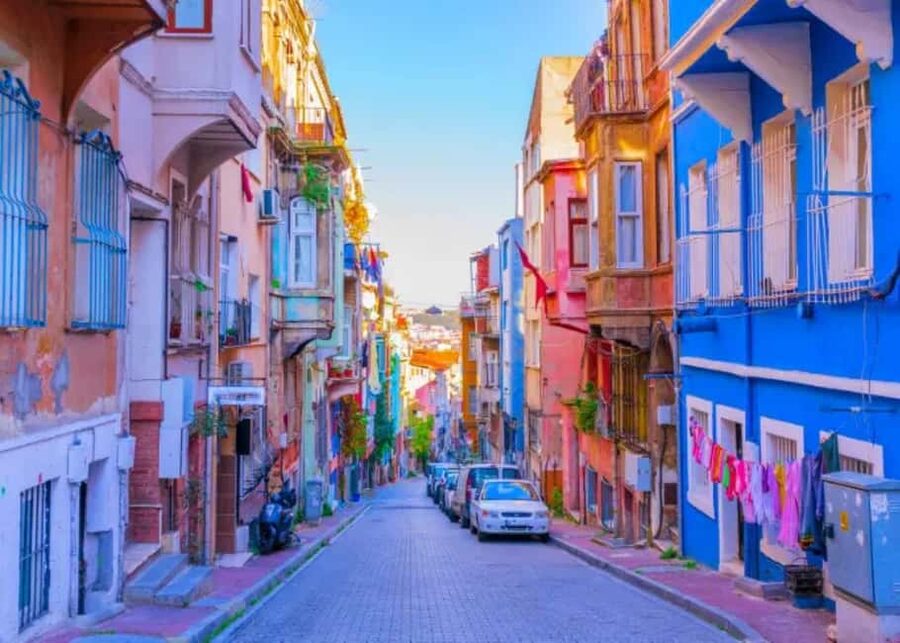 Istanbul: Old City And Bosphorus Bus Tour with Lunch - Walking Through Balat and Fener