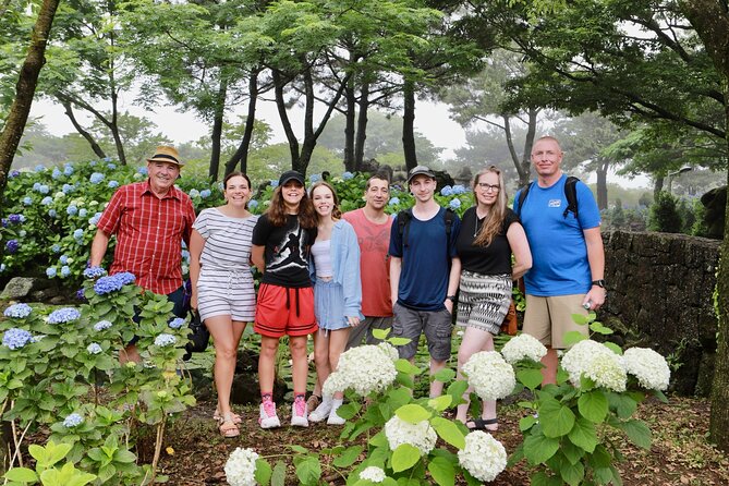Jeju bus tour with professional English guide for cruise customer - Timing, food, and what to bring