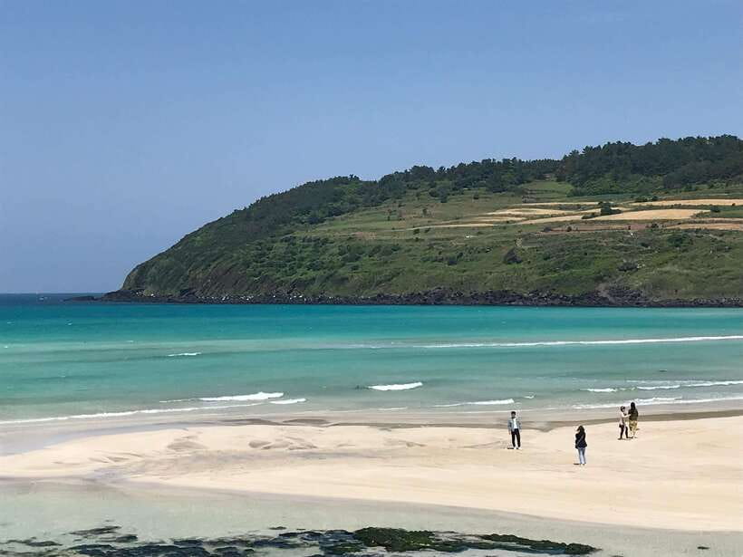 Jeju: East of Jeju Island Bus Tour from Seogwipo City - Gwangchigi Beach and the approach to Sunrise Peak