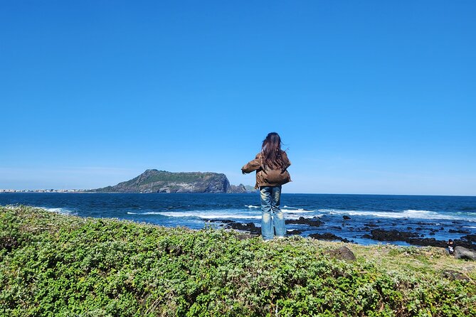Jeju Eastern Must visit Unesco Bus Tour - Hamdeok Beach and the emerald coast