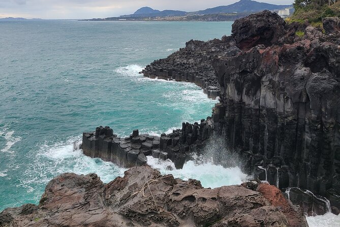 Jeju island Southern Unesco Mt.halla ONE day Bus Tour - Guides, transport, and the shape of the day