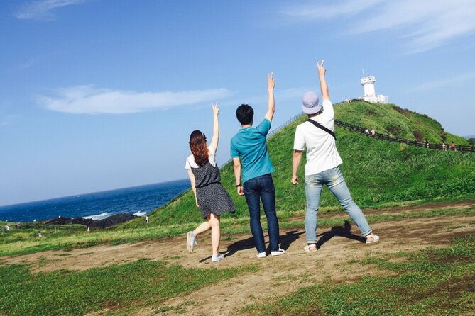 Jeju Island UNESCO Heritage Bus Tour - The guide question matters more than you might expect