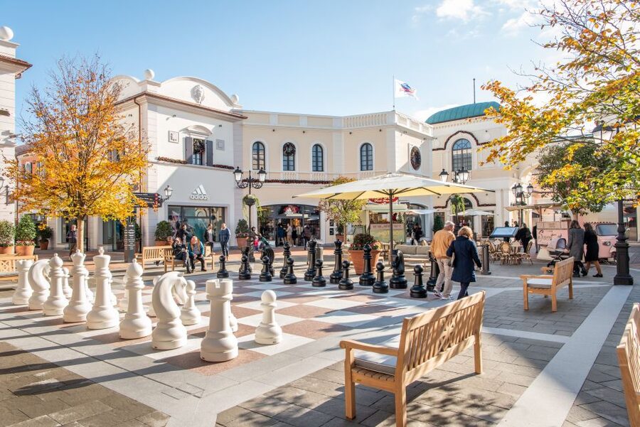 Jesolo Lido: Express Bus to Noventa di Piave Designer Outlet - Making the most of the welcome pack