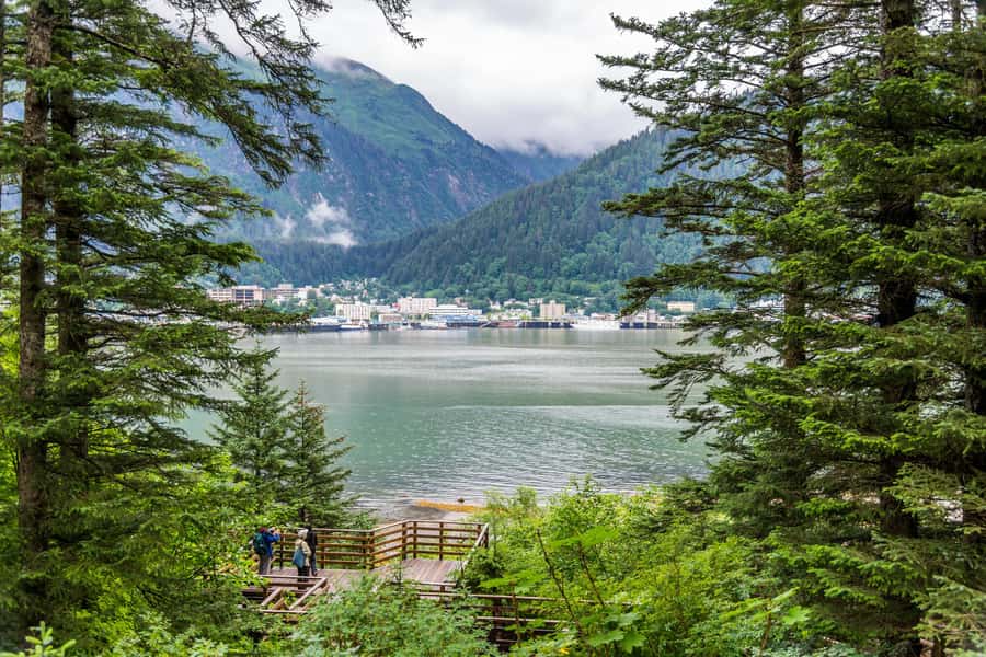 Juneau: City Highlights Bus Tour - Why this short Juneau tour works