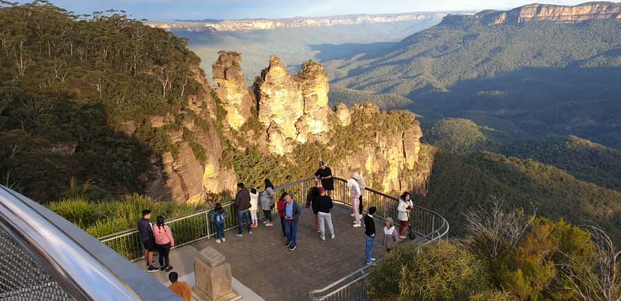 Katoomba: Blue Mountains Full-Day Hop-On Hop-Off Bus Tour - Narrow Neck and Cahill’s Lookout