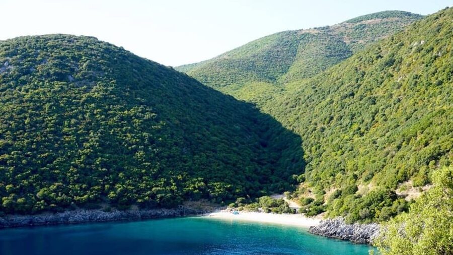 Kefalonia: Island Highlights Bus and Boat Tour with Lunch - The secluded swim stop