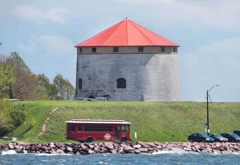 Kingston: Hop-On Hop-Off Trolley Tour - Why Kingston works well from a red trolley