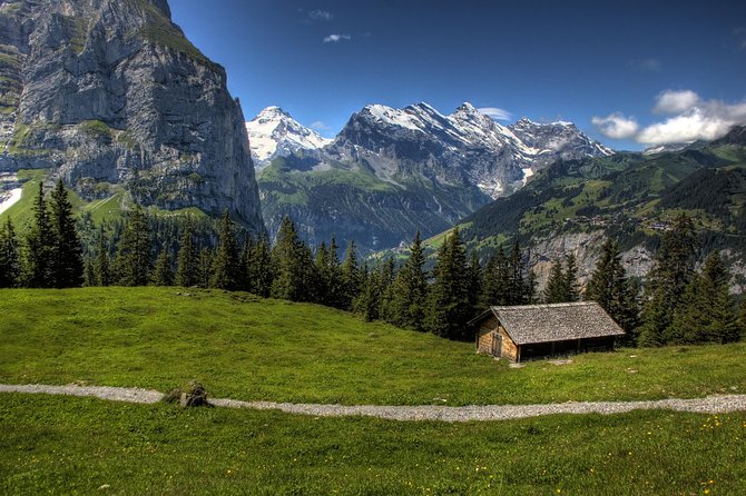 (KTL361) - Interlaken day trip by bus from Lausanne - The guide and bus service