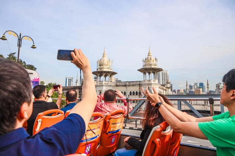Kuala Lumpur: Ronda Hop-On Hop-Off City Sightseeing Bus Pass - Who will like this bus most