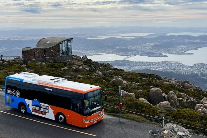 kunanyi/Mt Wellington Explorer Bus- Return Tour (2.5 hours) - The 30-minute climb from Brooke Street Pier