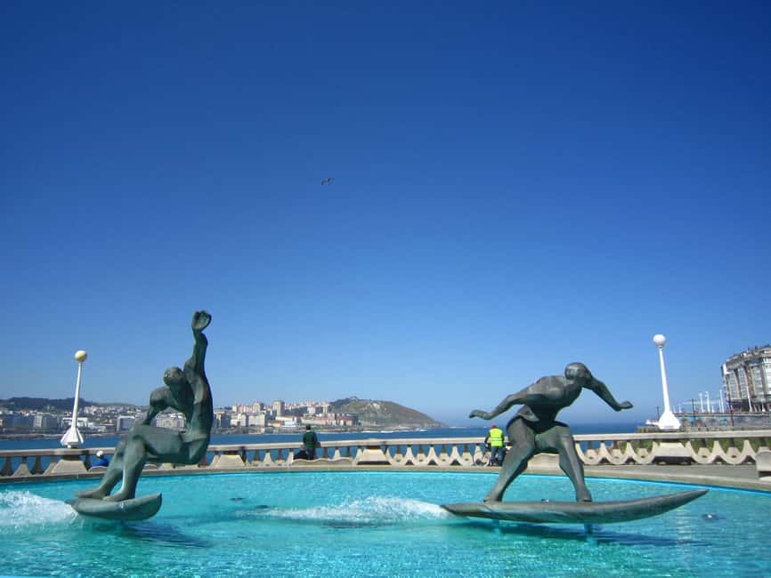 La Coruna: Sightseeing Bus Tour for Cruisers - Marine Avenue and the City of Glass