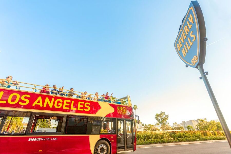 LA: Hop-on Hop-off Tour by Open-top Bus with 19 Stops - Planning one day versus two