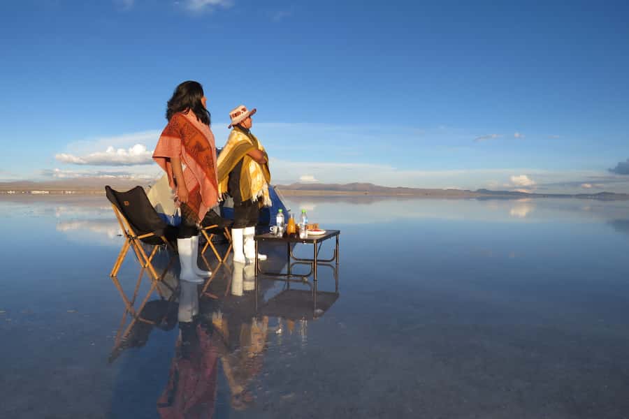 La Paz: Uyuni Salt Flats Tour by Bus - Why the overnight route makes sense